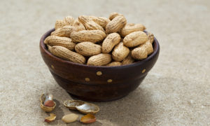 Peanuts Benefits in Hindi