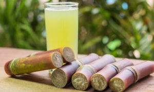 Benefits of Sugarcane Juice in Hindi