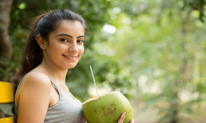 Nariyal Pani Ke Fayde (1)