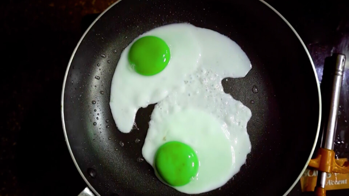 Green Egg- हरे अंडे