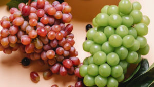 Grapes Benefits in Hindi: अंगूर खाने के फायदे और औषधीय गुण