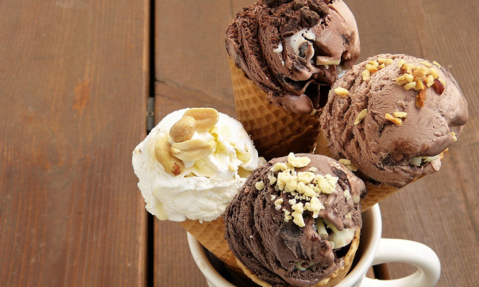 Dry fruits ice cream