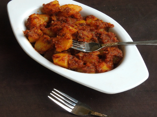 Potato Pickle Recipe in Hindi