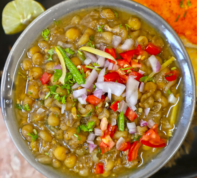 कैसे बनाएं मटर कुलचा की रेसिपी