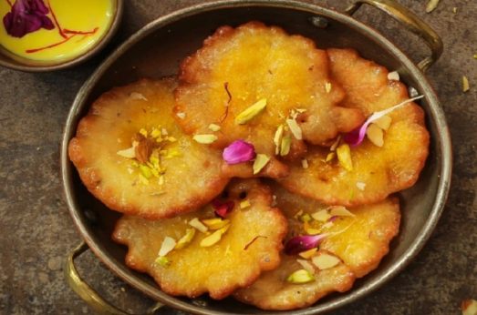 सर्दी में कैसे बनाएं काजू मालपुआ