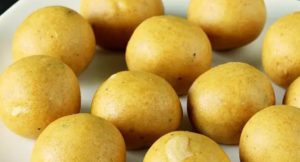 Rakhi Special Moong Dal Laddu Recipes